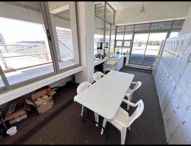 450M² OFFICE TO LET IN SALT RIVER